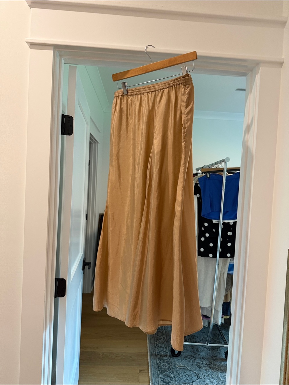 Mes demoiselles Silk Maxi pallazo pants in sand (bw)